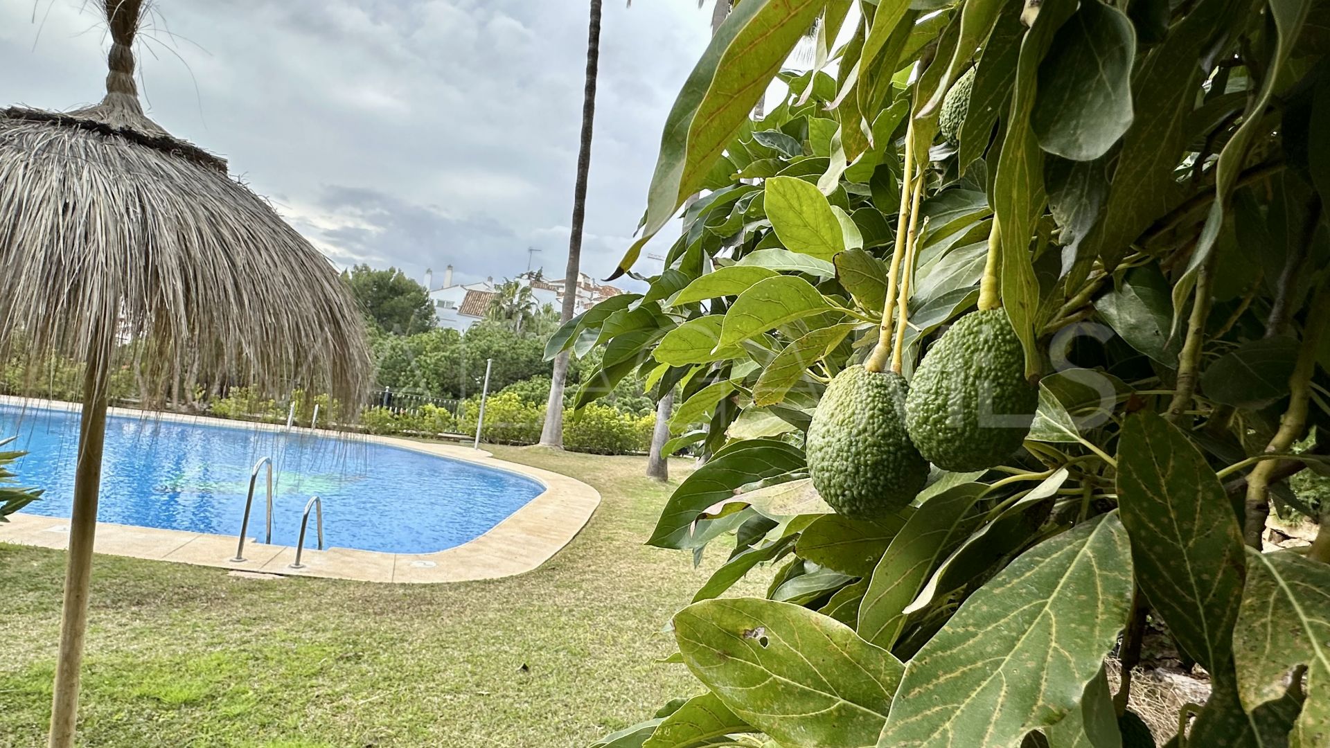 Puente Romano, adosado for sale with 3 bedrooms