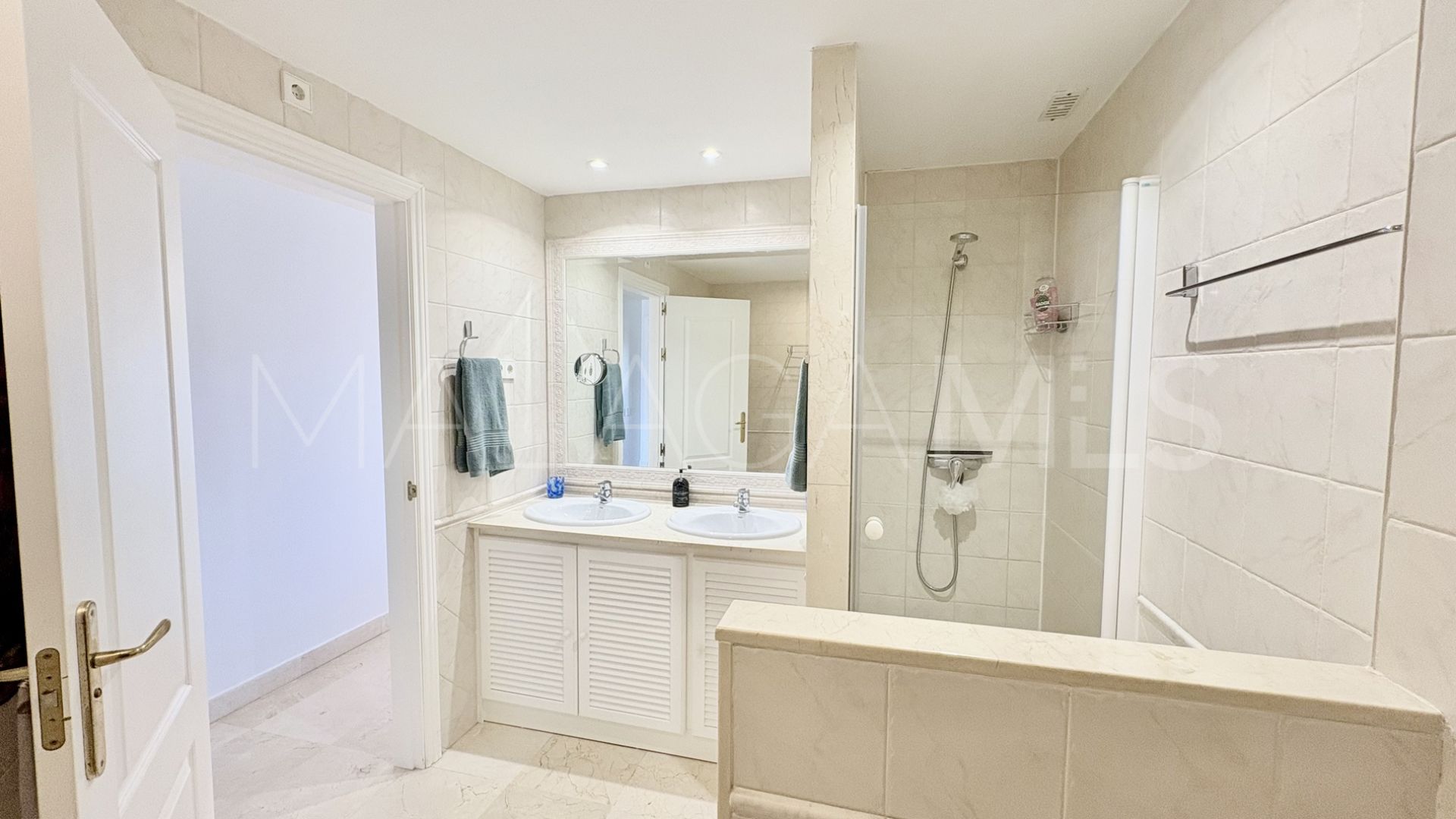 For sale apartment in Riviera del Sol with 2 bedrooms