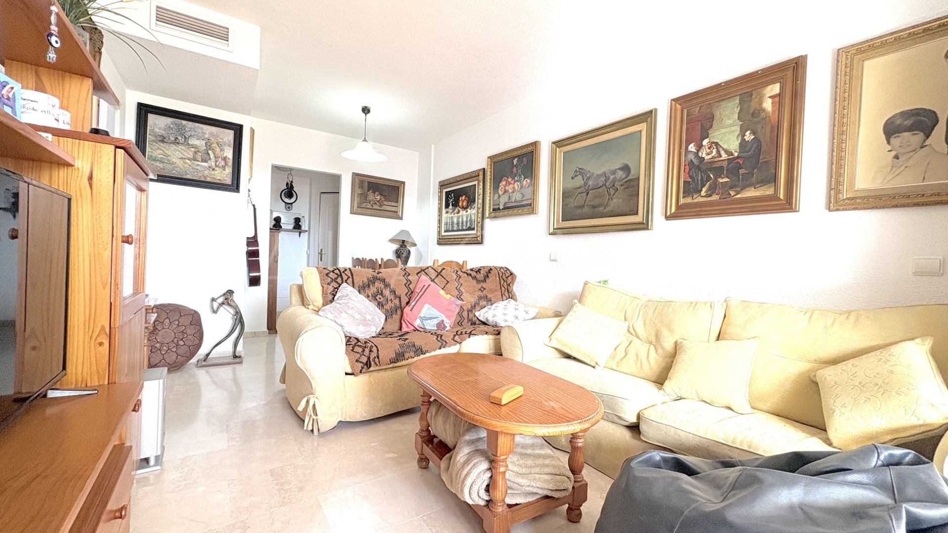 Markplanslägenhet for sale in Riviera del Sol