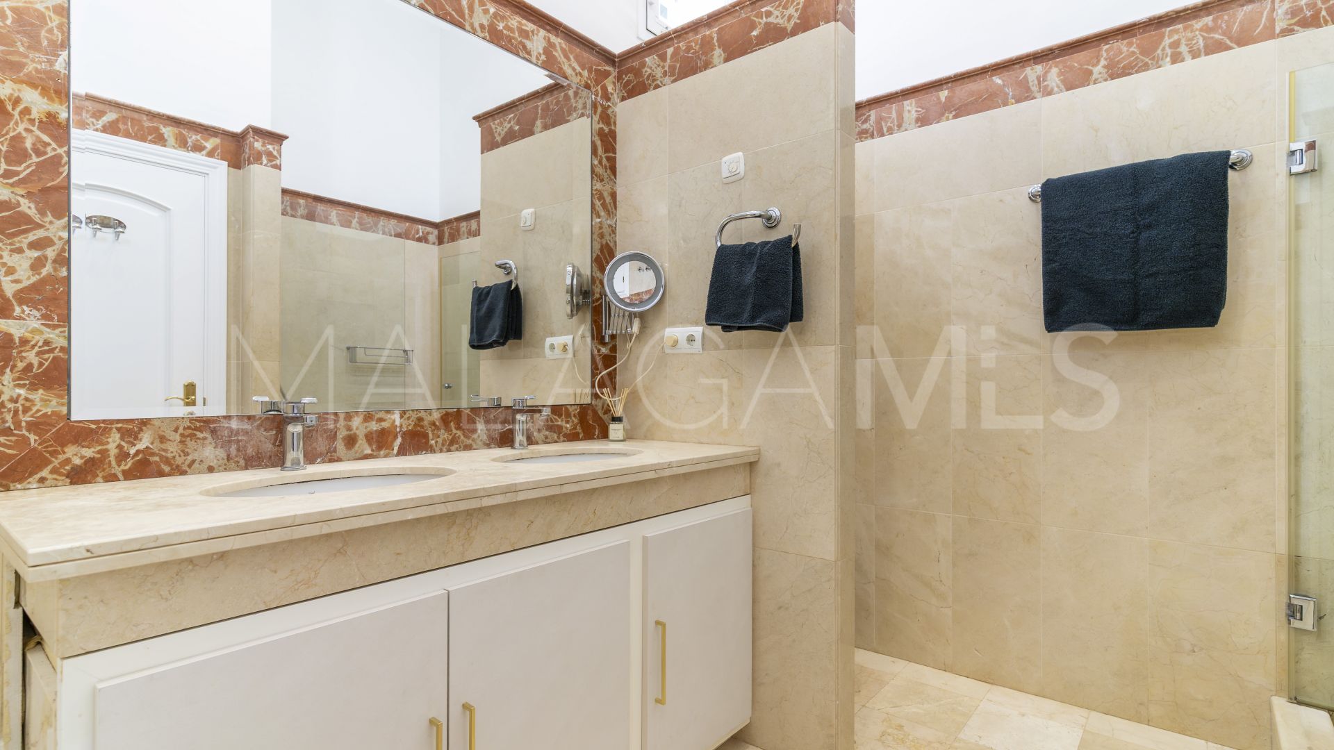 Haus for sale in Sierra Blanca Country Club