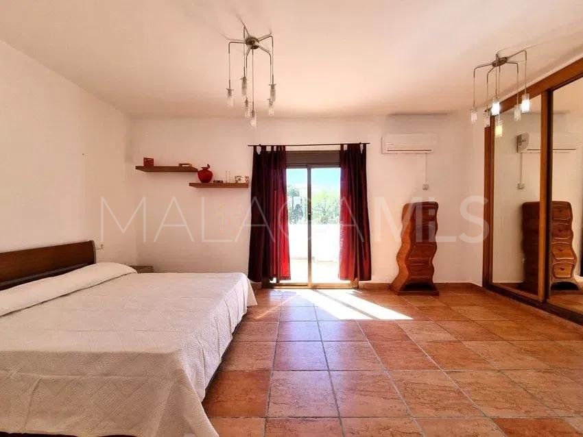 Villa for sale in Mijas Golf