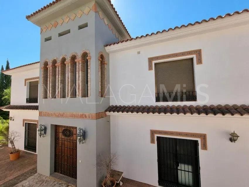 Villa for sale in Mijas Golf