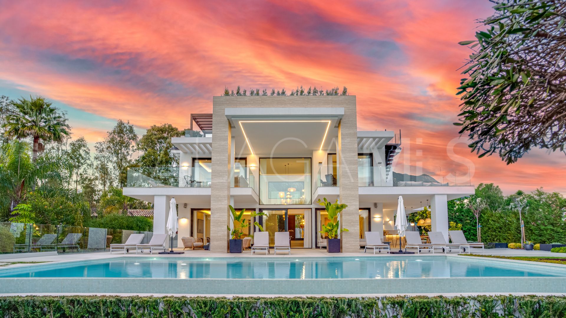 Villa for sale in Marbella Goldene Meile