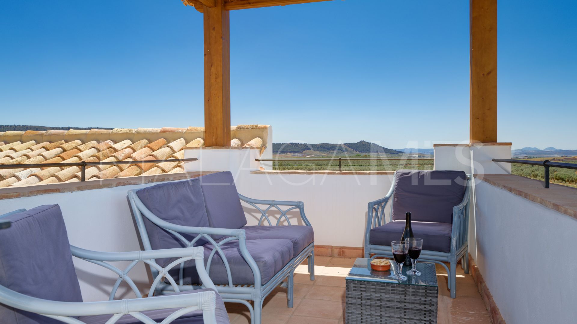 Cortijo for sale in Mollina