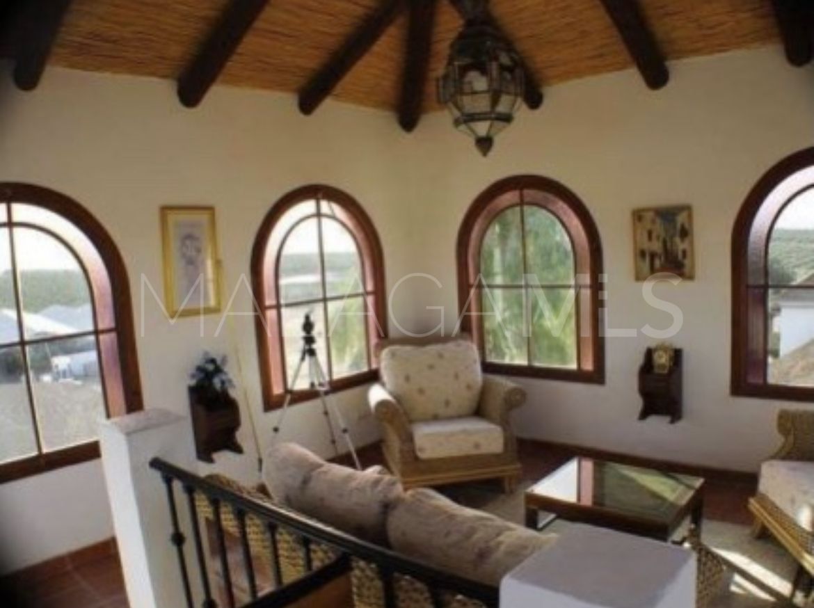 Cortijo for sale in Mollina