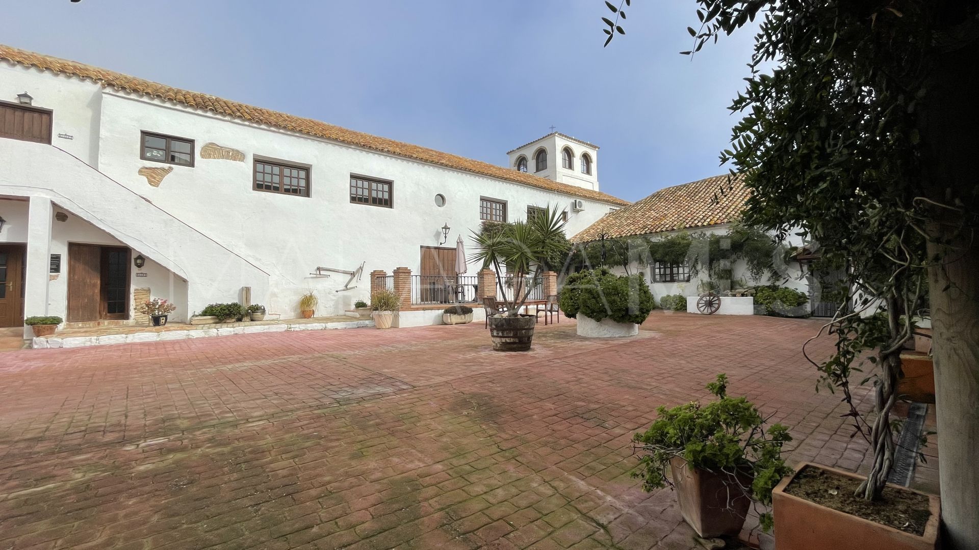 Cortijo for sale in Mollina