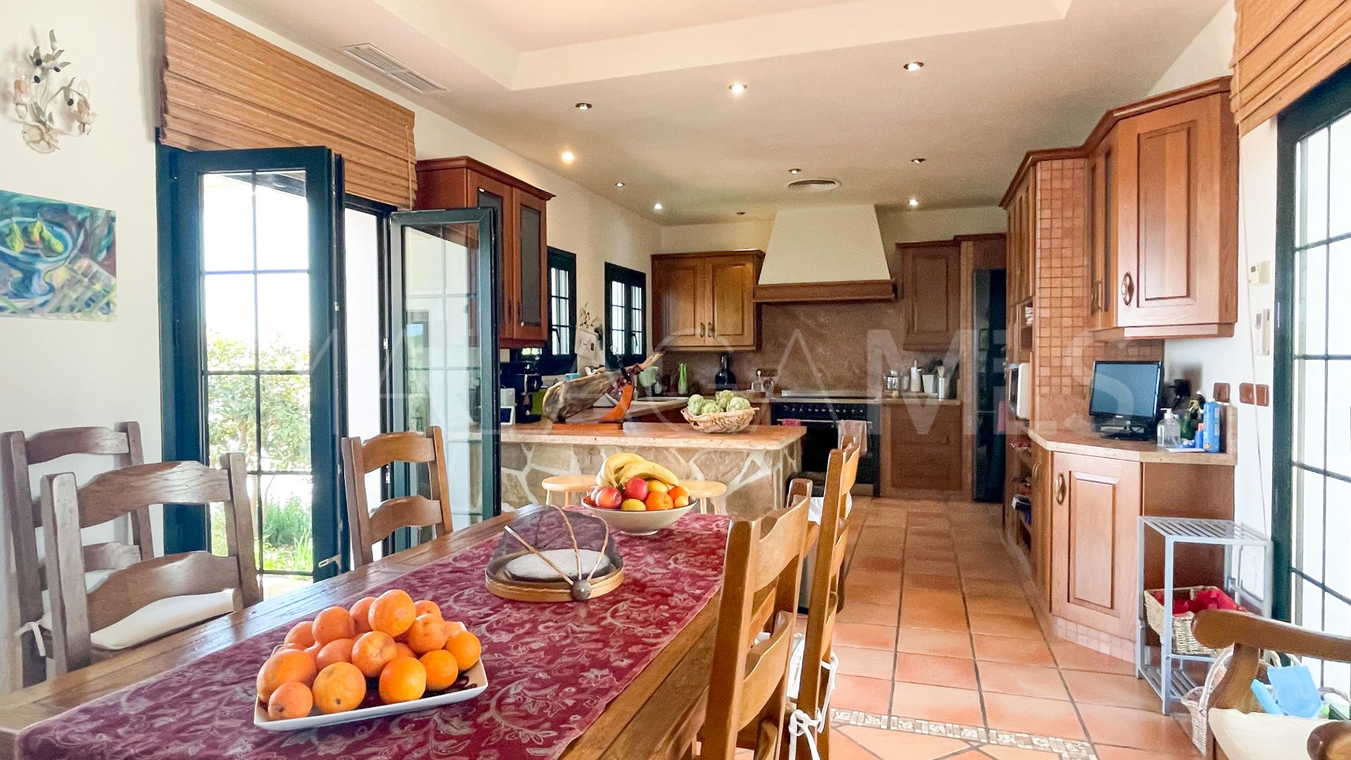 Villa for sale in Villanueva de la Concepción