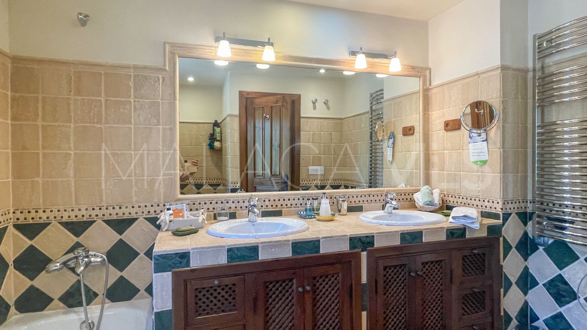 Villa for sale in Villanueva de la Concepción