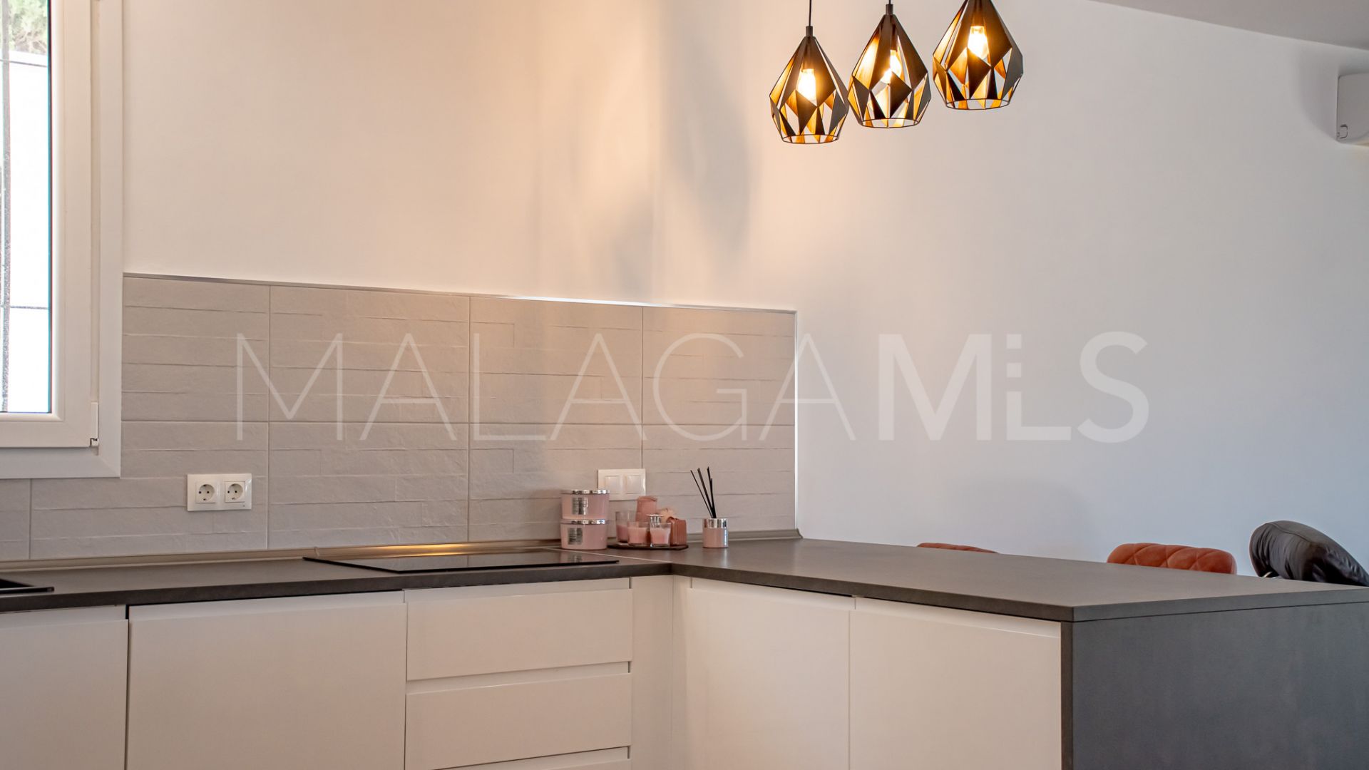 Villa for sale in Estepona Golf