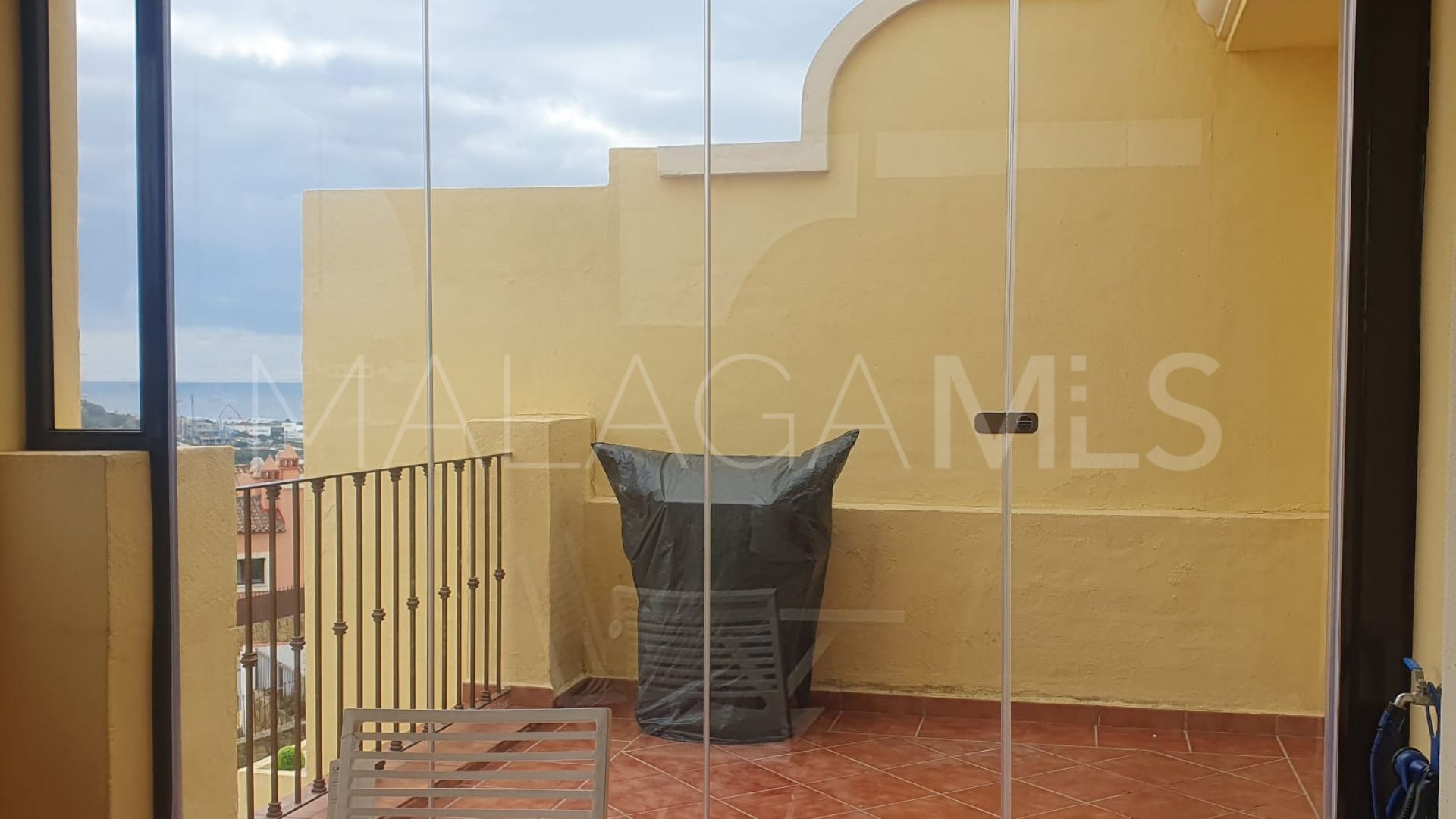 For sale penthouse with 2 bedrooms in Azata Golf