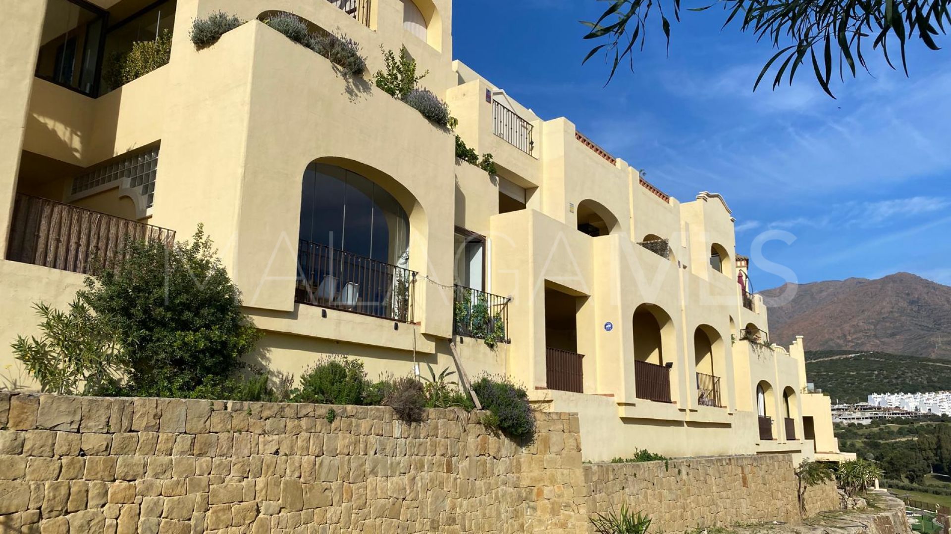 For sale penthouse with 2 bedrooms in Azata Golf