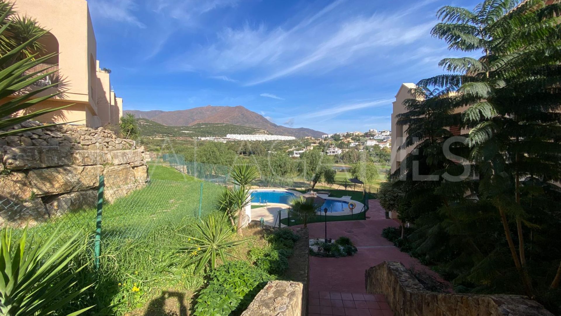 For sale penthouse with 2 bedrooms in Azata Golf