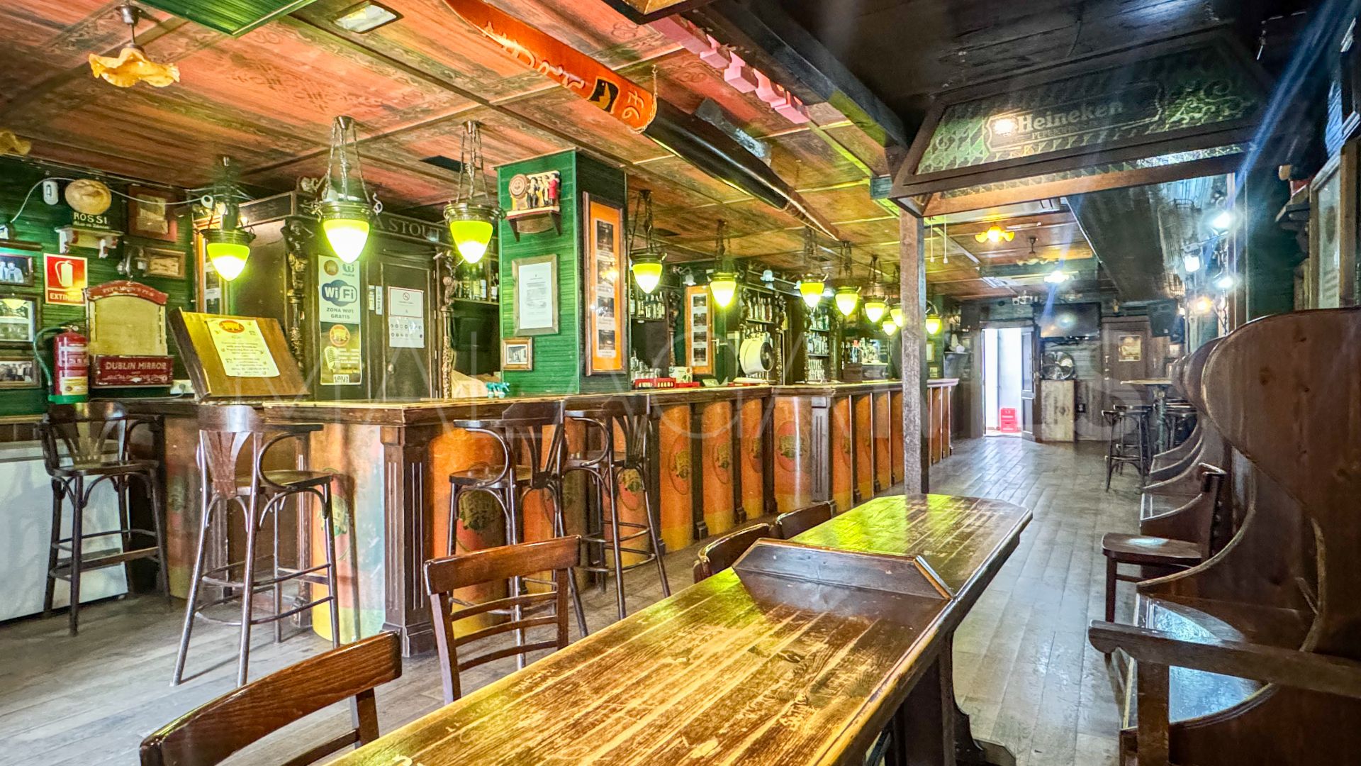 Mollina bar for sale