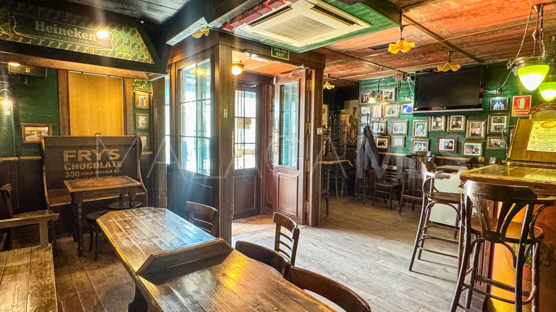 Mollina bar for sale
