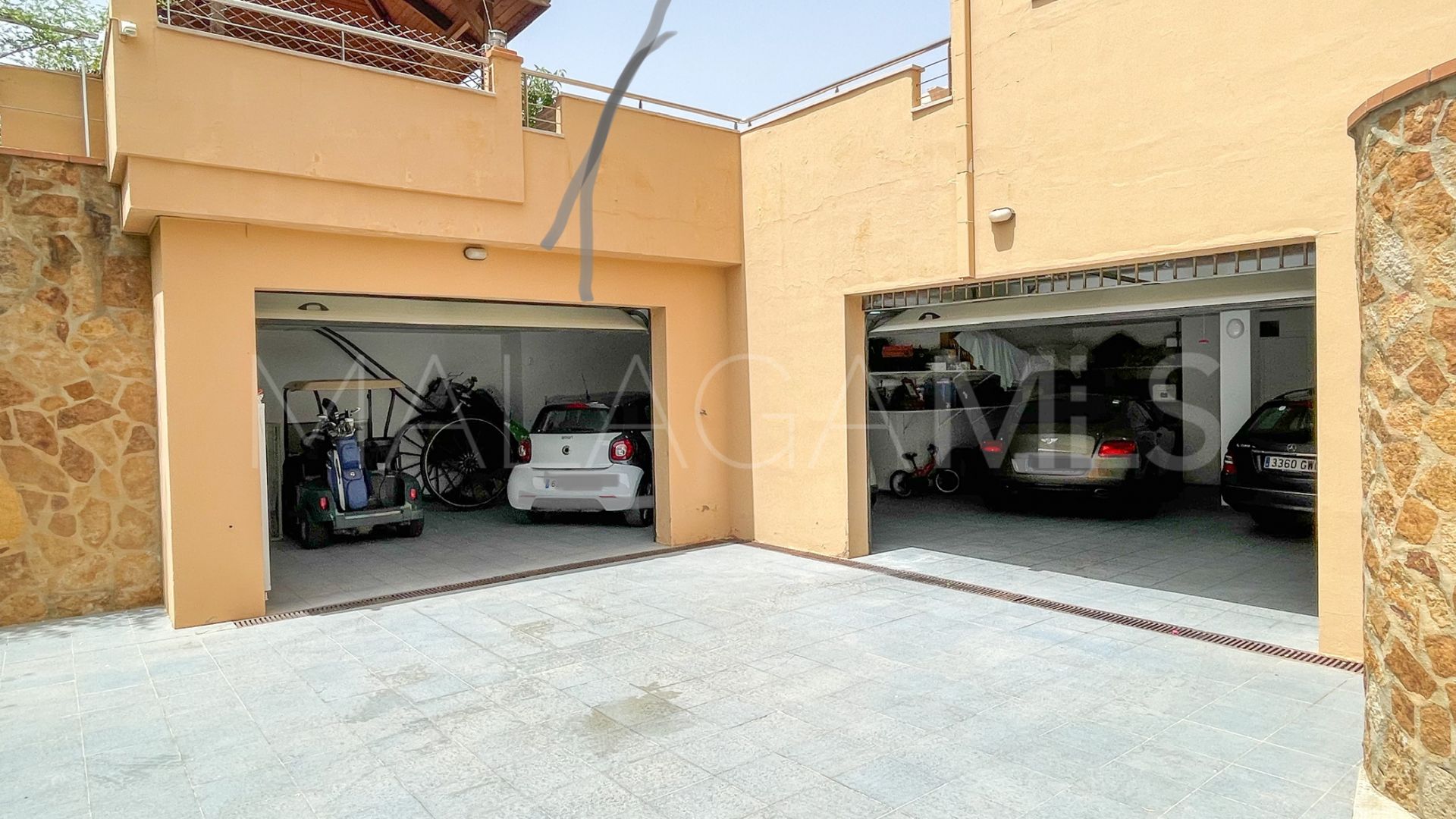 Villa for sale in Antequera