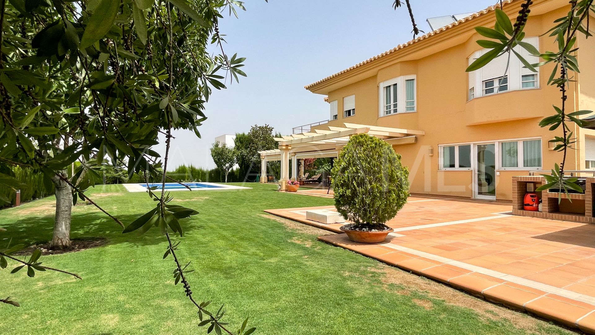 Villa for sale in Antequera