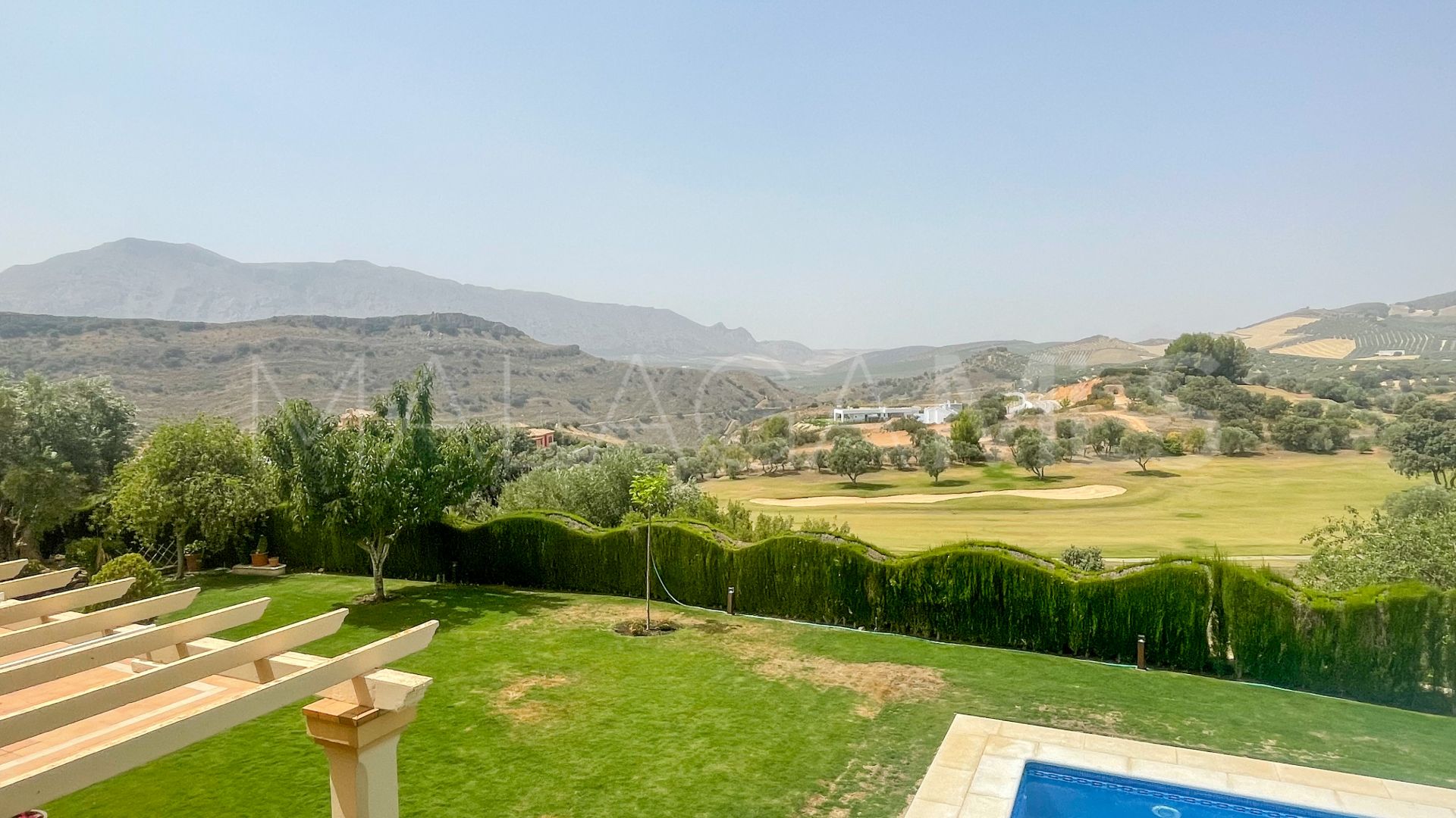 Villa for sale in Antequera