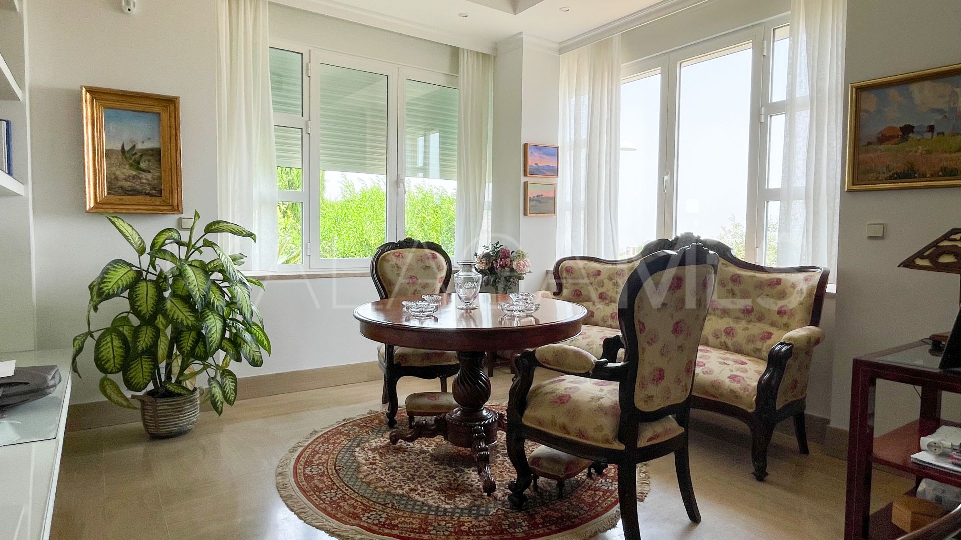 Villa for sale in Antequera