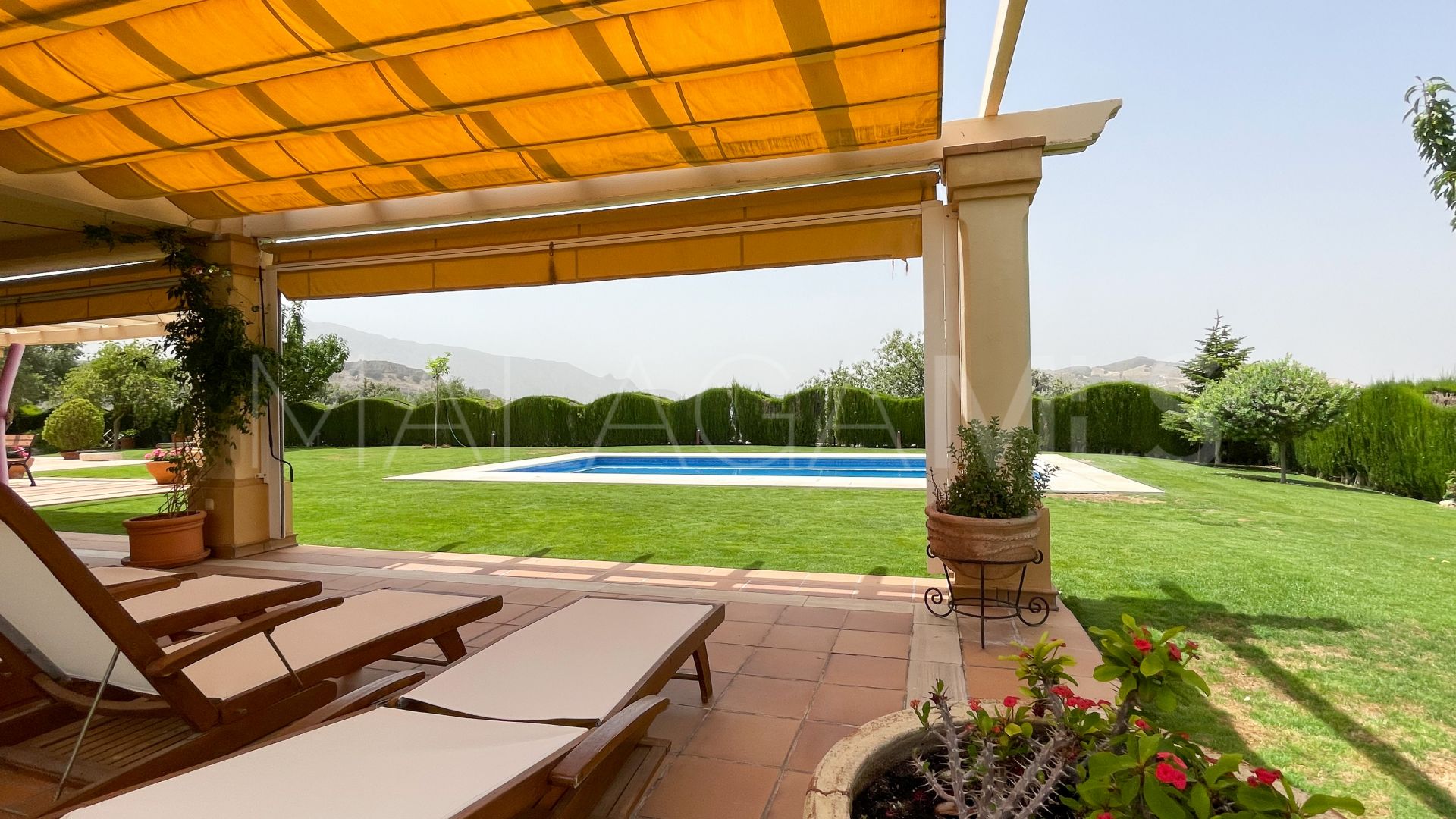 Villa for sale in Antequera