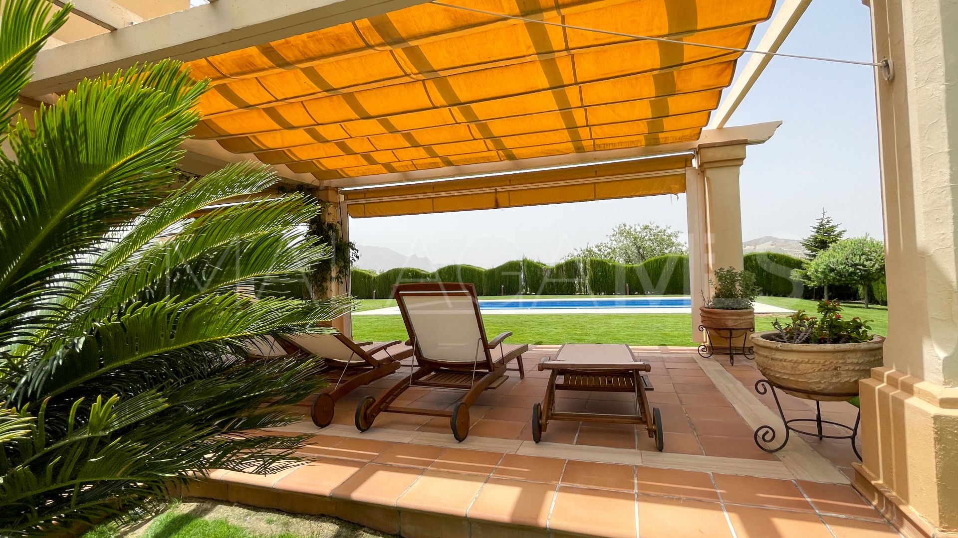 Villa for sale in Antequera