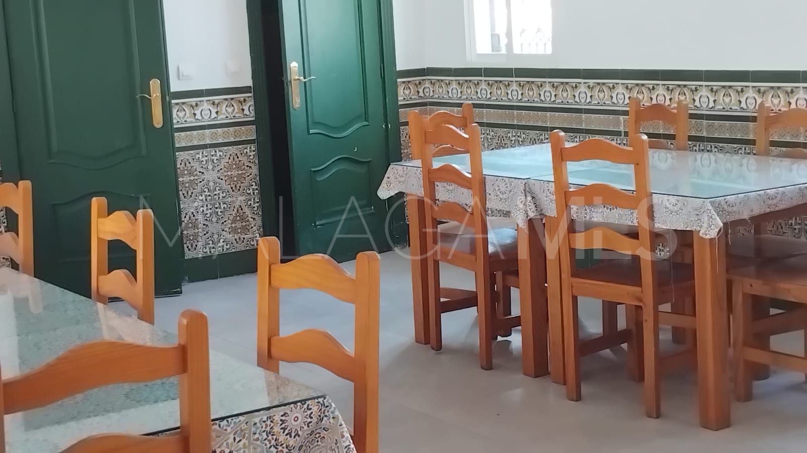 Restaurant for sale in Coin