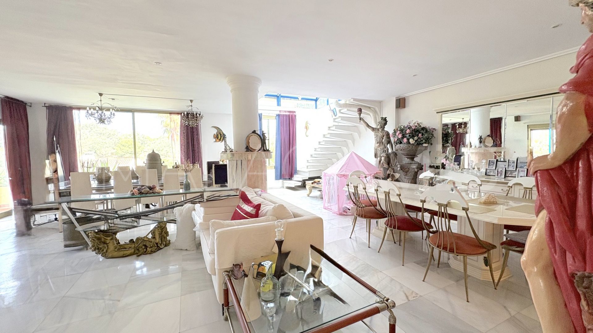 Se vende villa de 9 bedrooms in El Rosario
