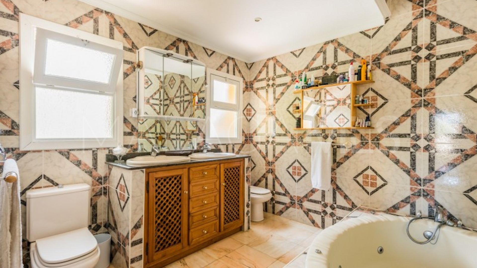 Se vende villa de 9 bedrooms in El Rosario