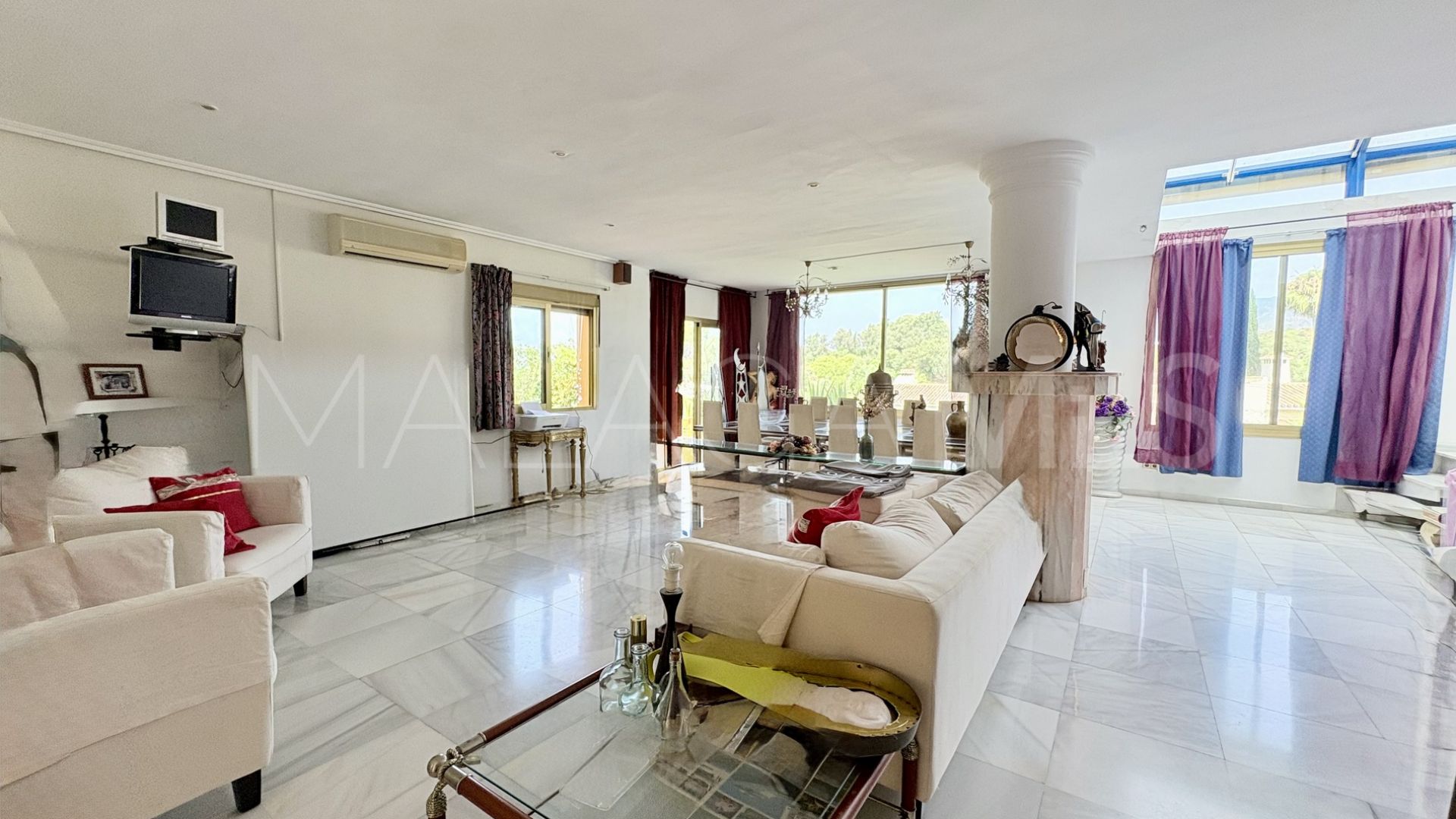 Se vende villa de 9 bedrooms in El Rosario