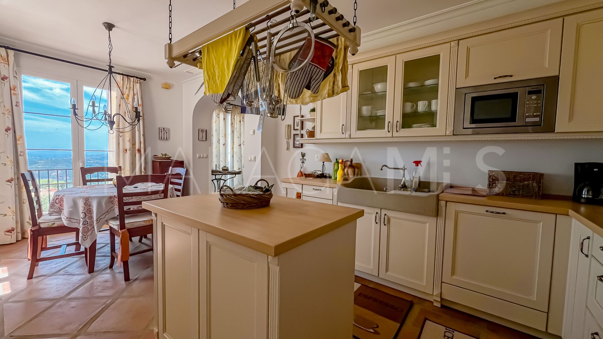 2 bedrooms villa in Sierra Blanca Country Club for sale