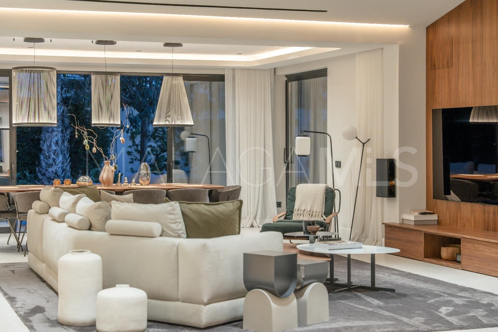 Villa for sale in Marbella - Puerto Banus