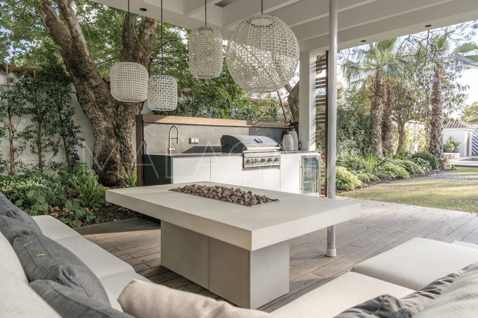 Villa for sale in Marbella - Puerto Banus