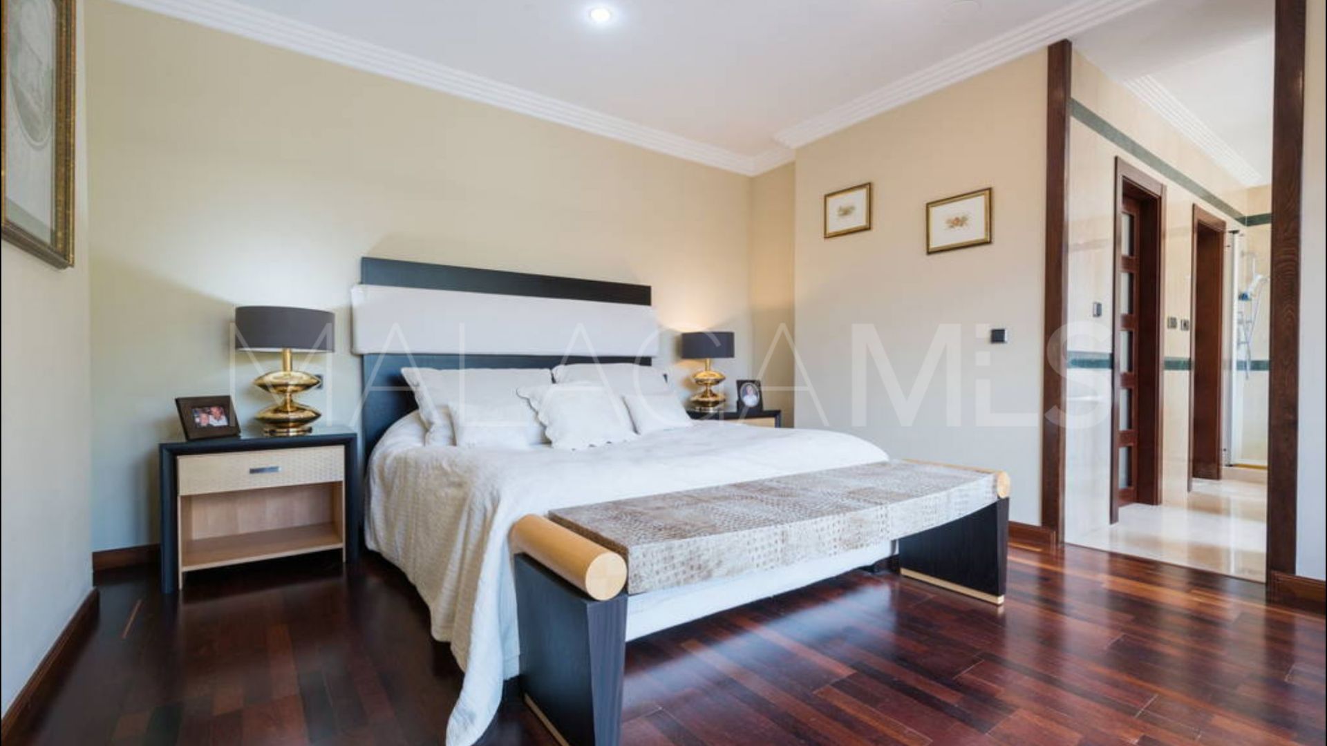 Hus i byn for sale in Marbella - Puerto Banus