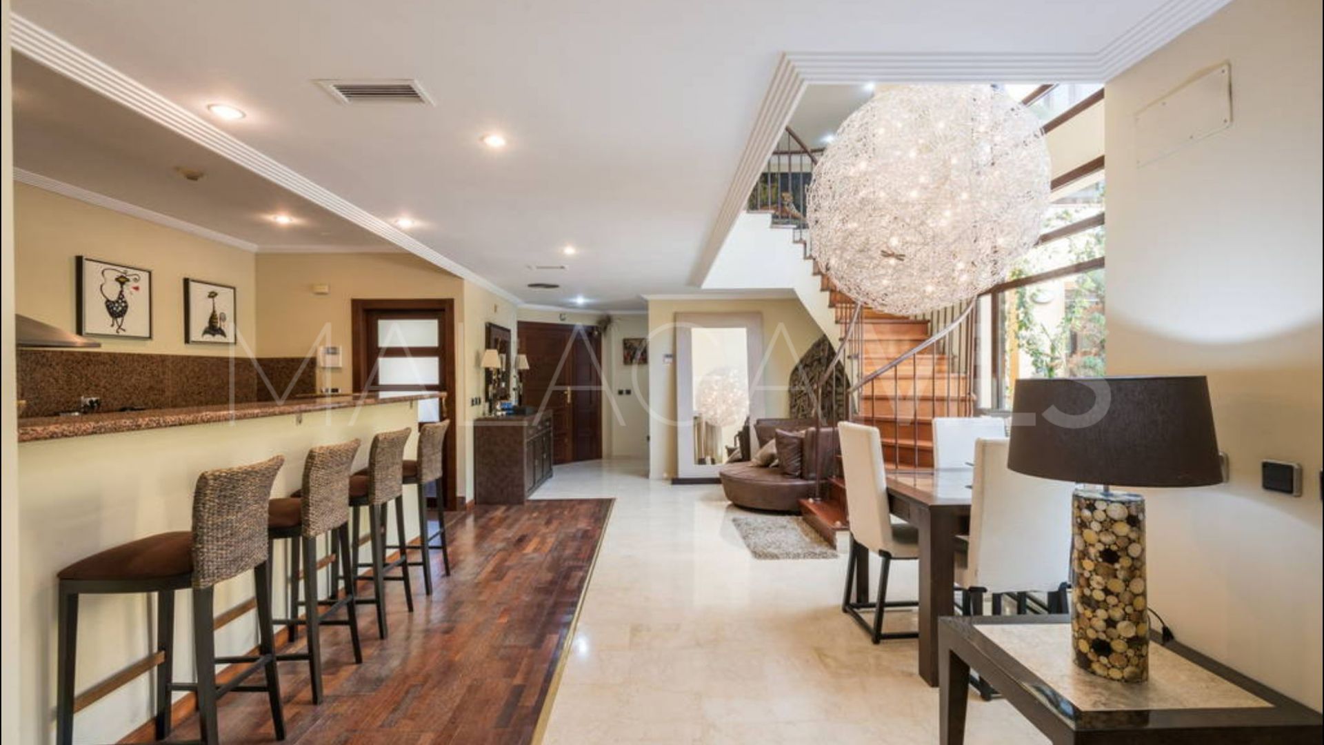 Hus i byn for sale in Marbella - Puerto Banus