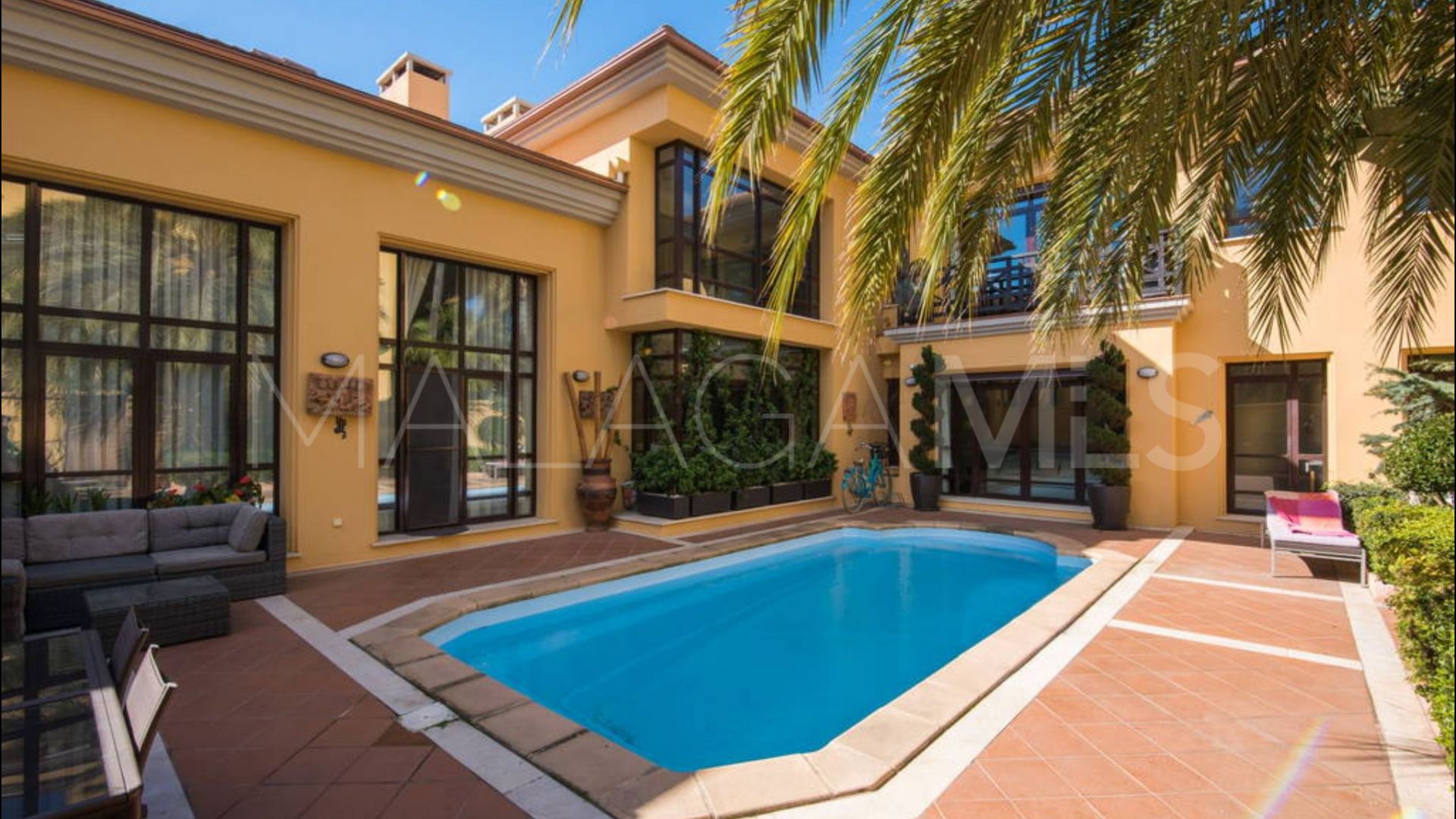 Hus i byn for sale in Marbella - Puerto Banus