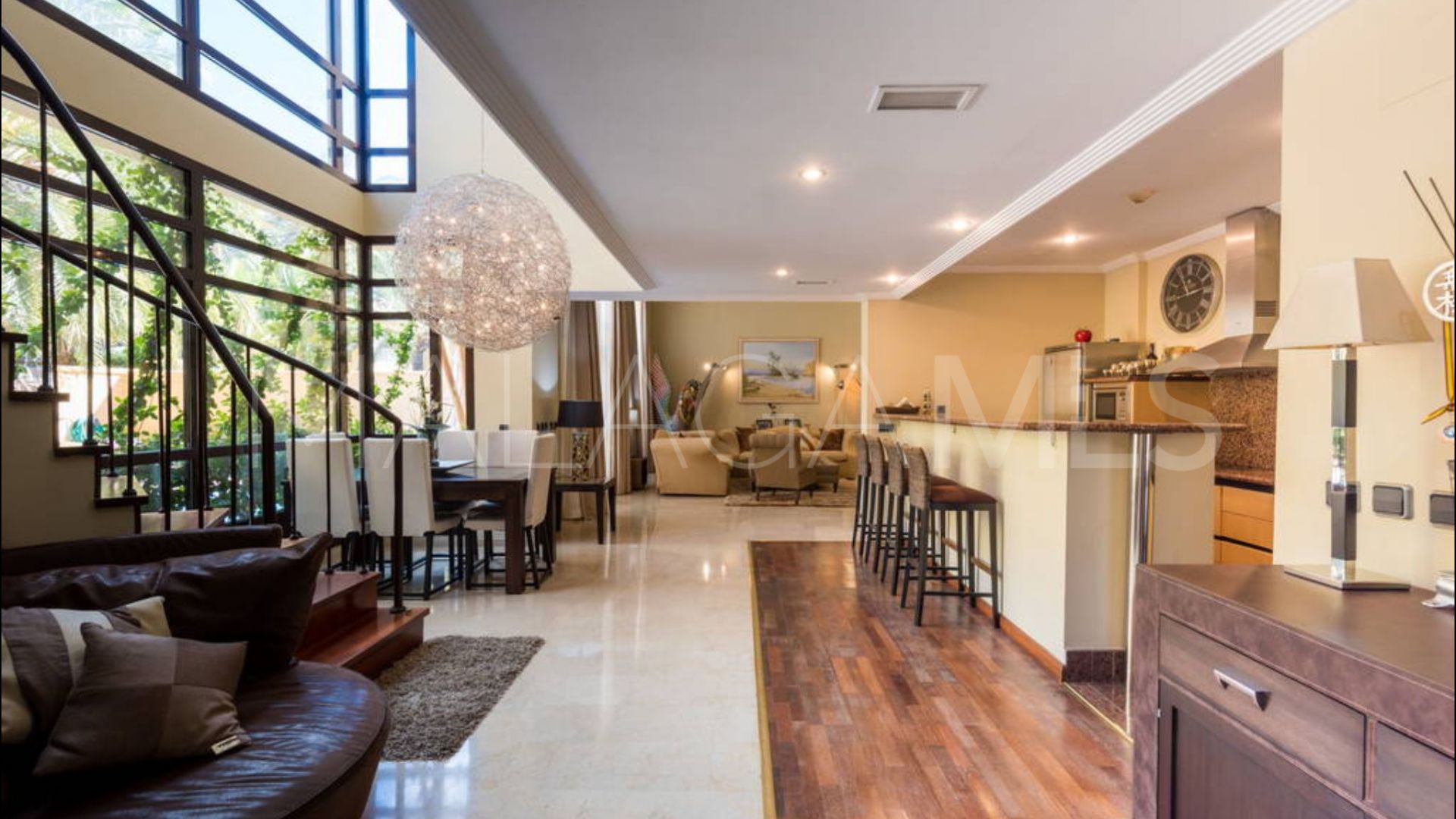 Hus i byn for sale in Marbella - Puerto Banus