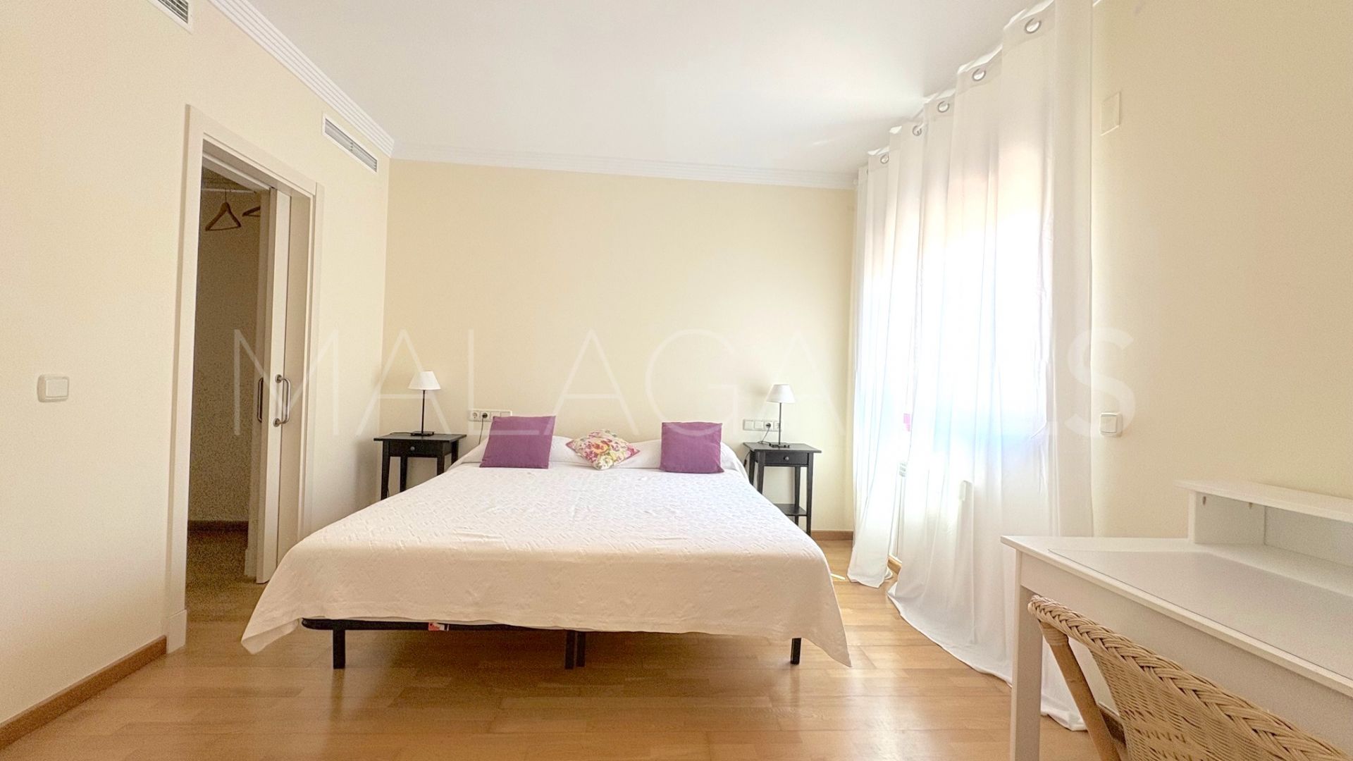 For sale town house in La Dama de Noche with 3 bedrooms