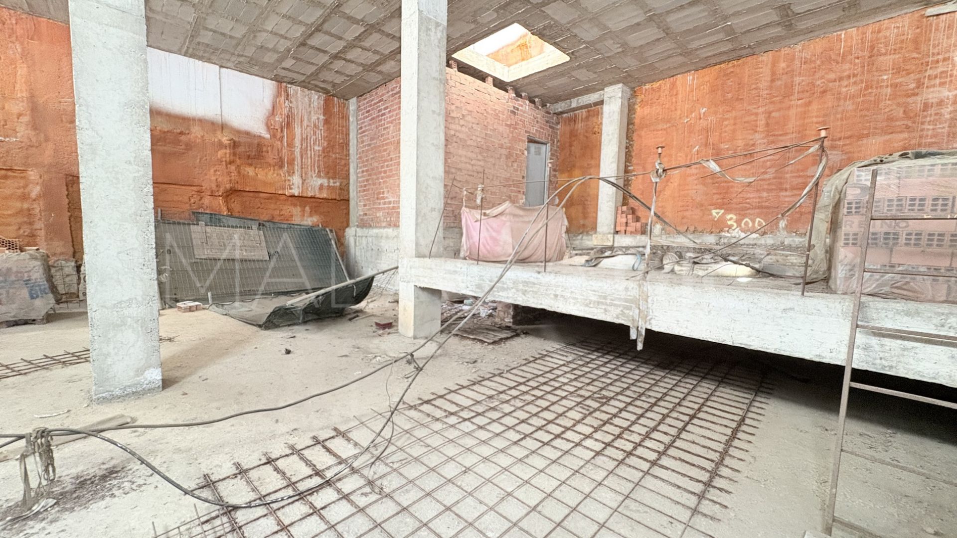 Building for sale in Fuengirola Centro