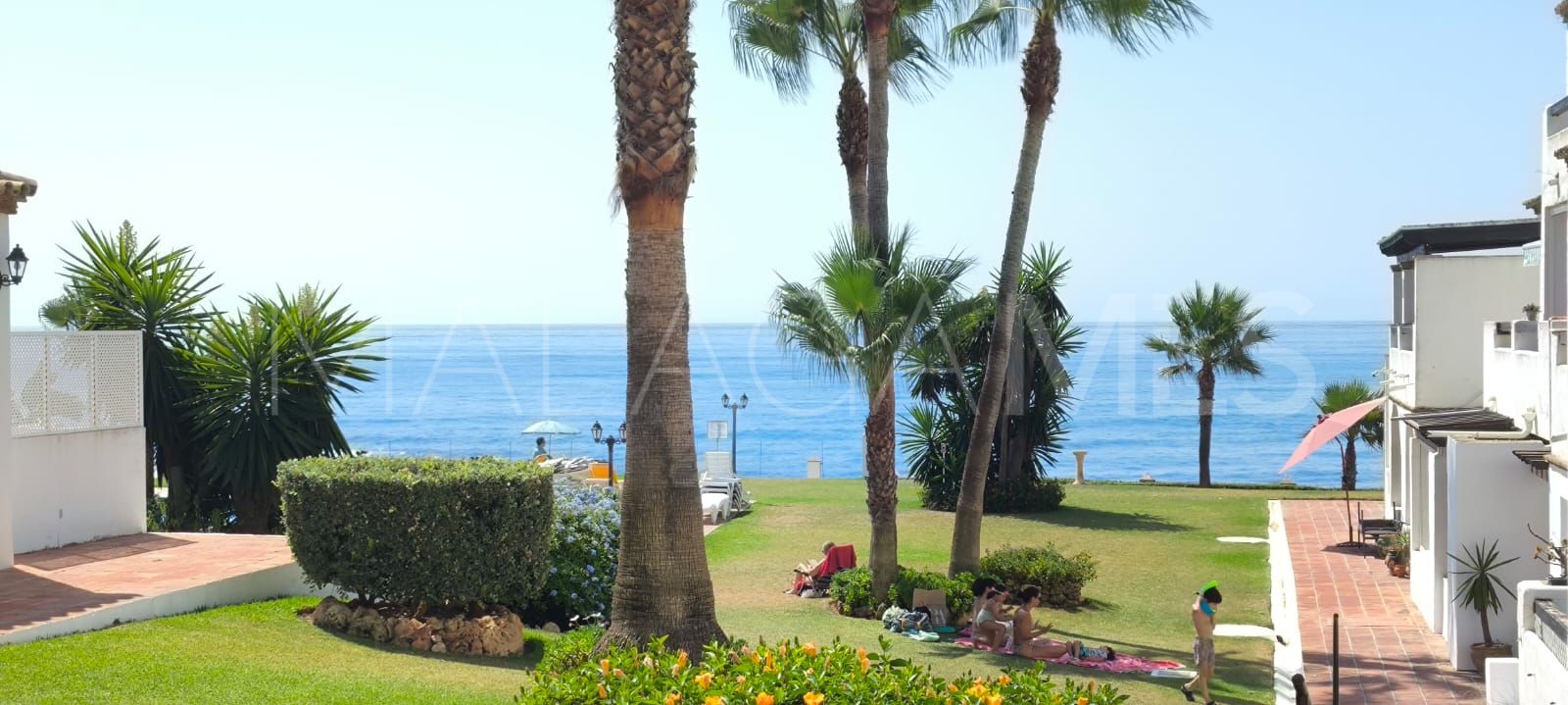 Calahonda Playa ground floor apartment for sale