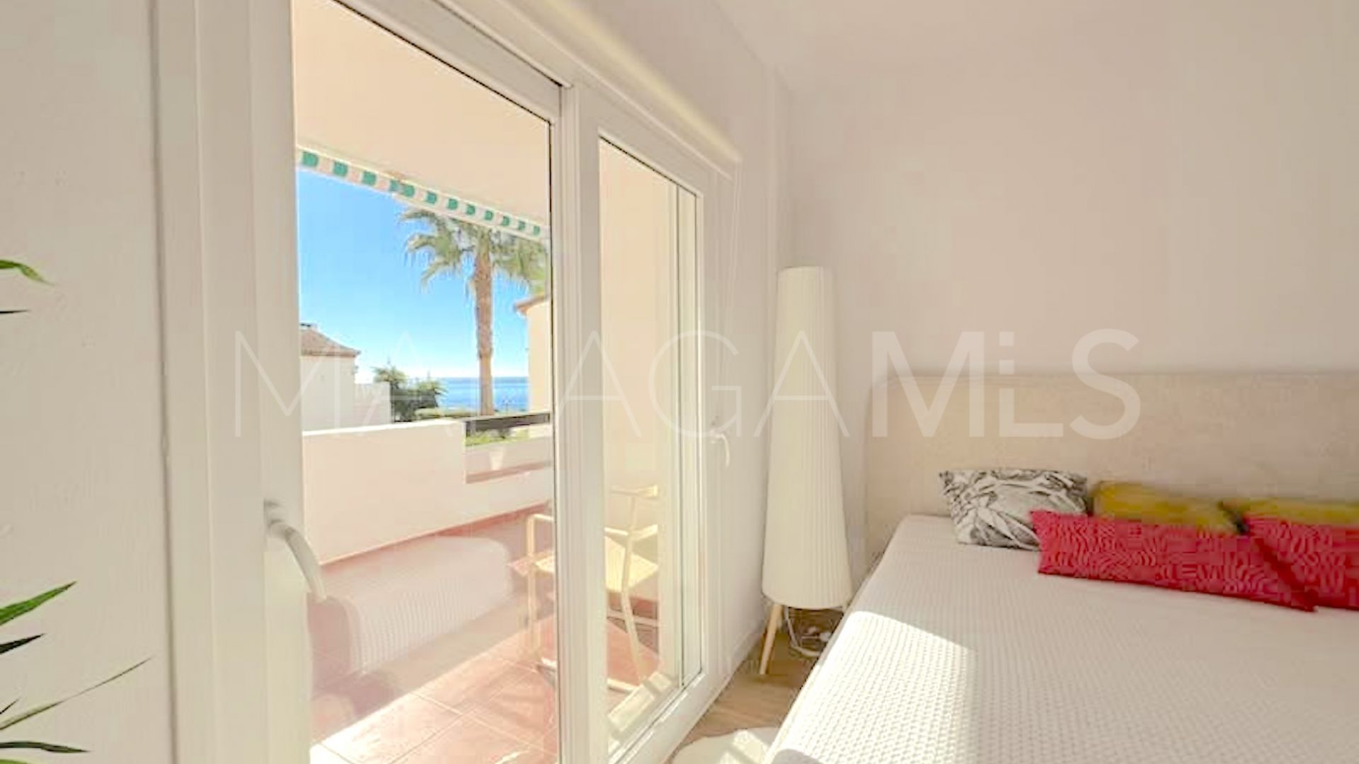 Calahonda Playa ground floor apartment for sale