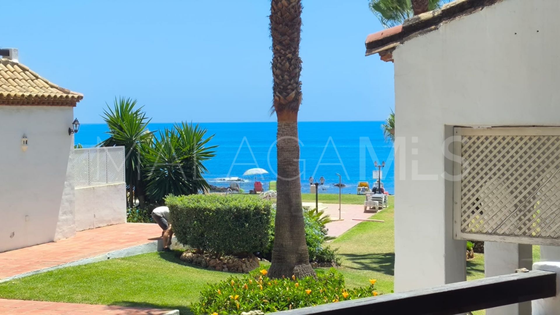 Calahonda Playa ground floor apartment for sale