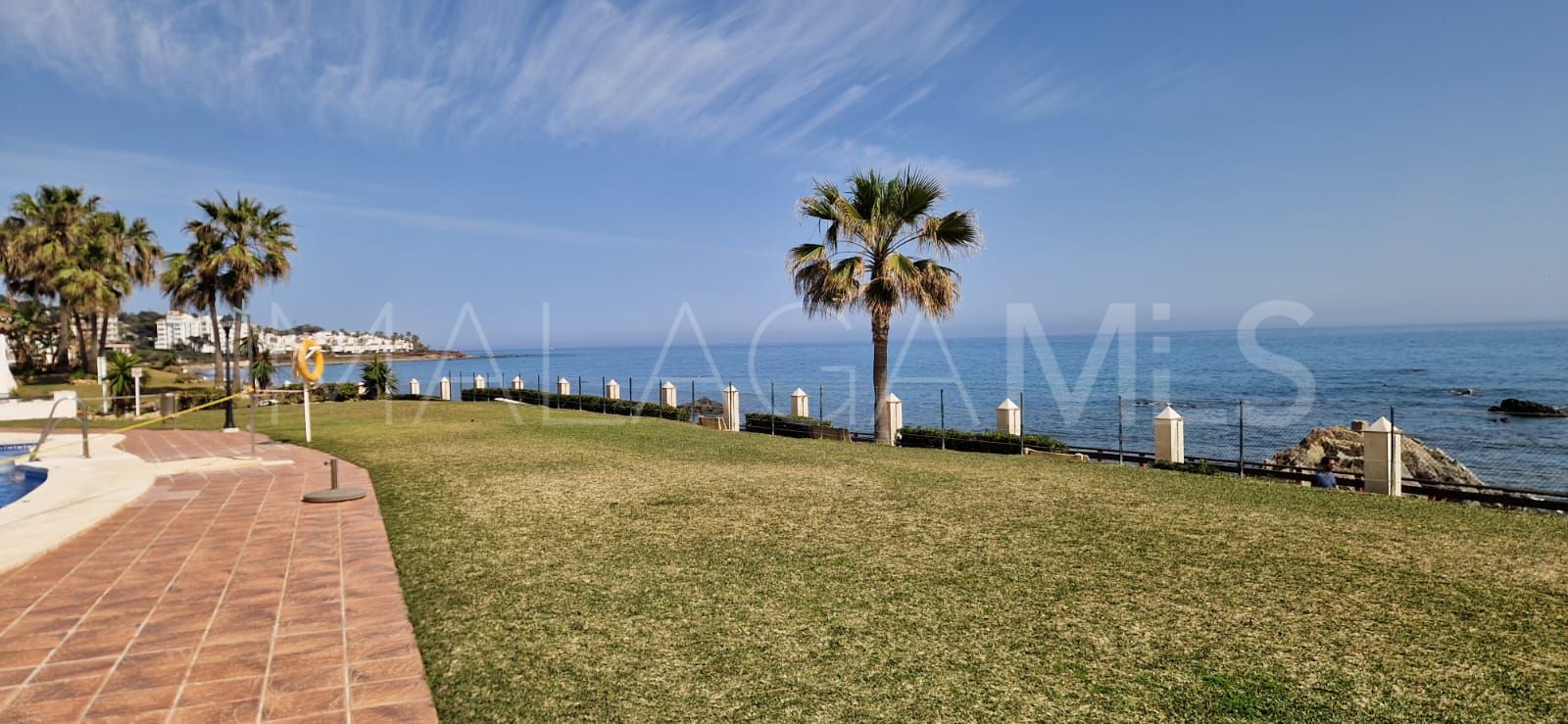 Markplanslägenhet for sale in Calahonda Playa