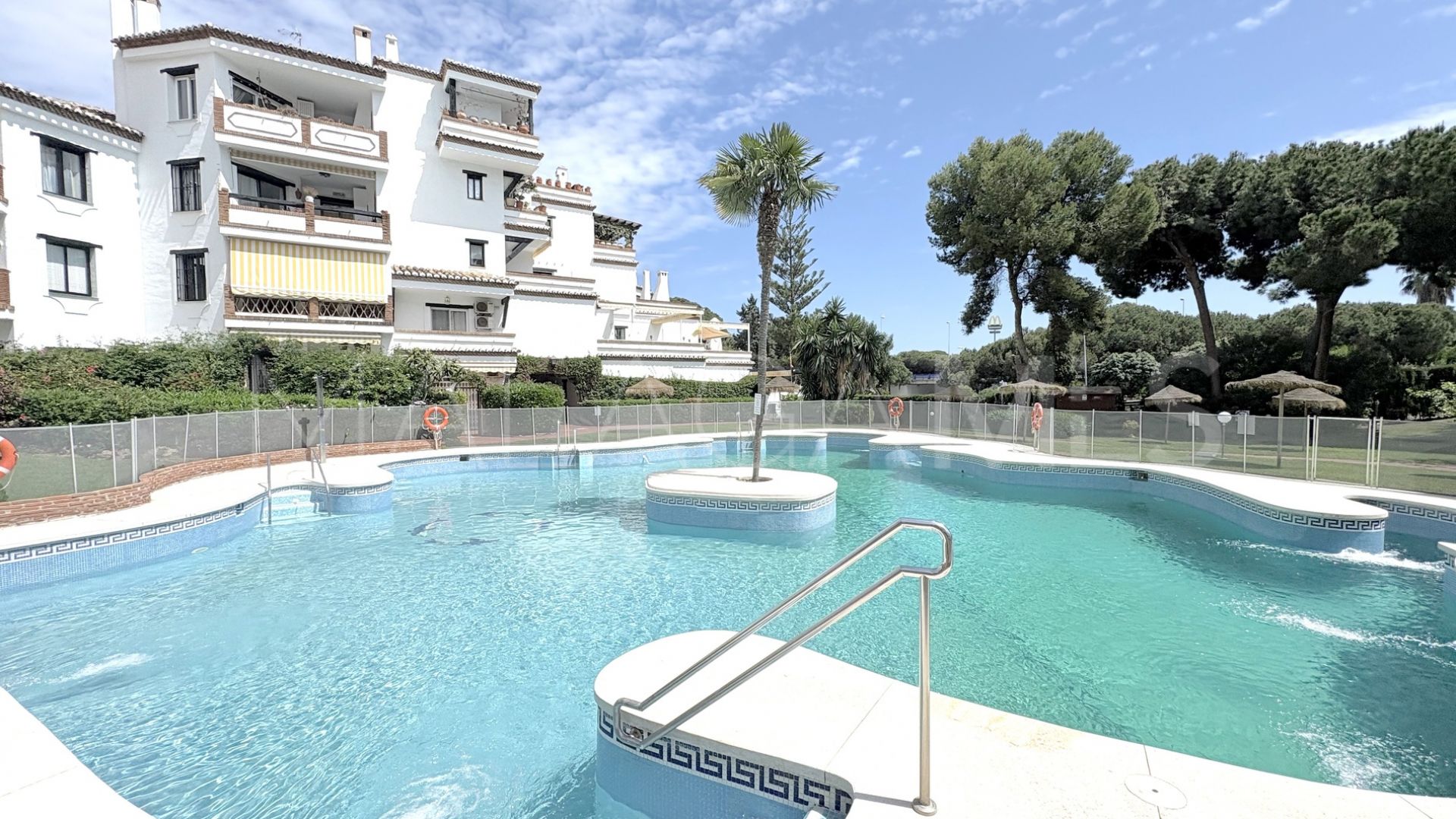Appartement rez de chaussée for sale in Calahonda Playa