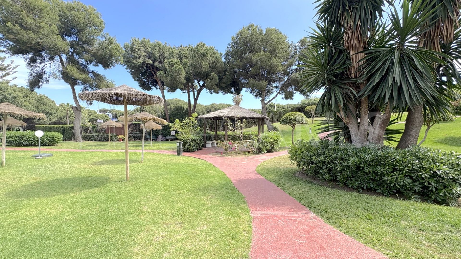 Appartement rez de chaussée for sale in Calahonda Playa