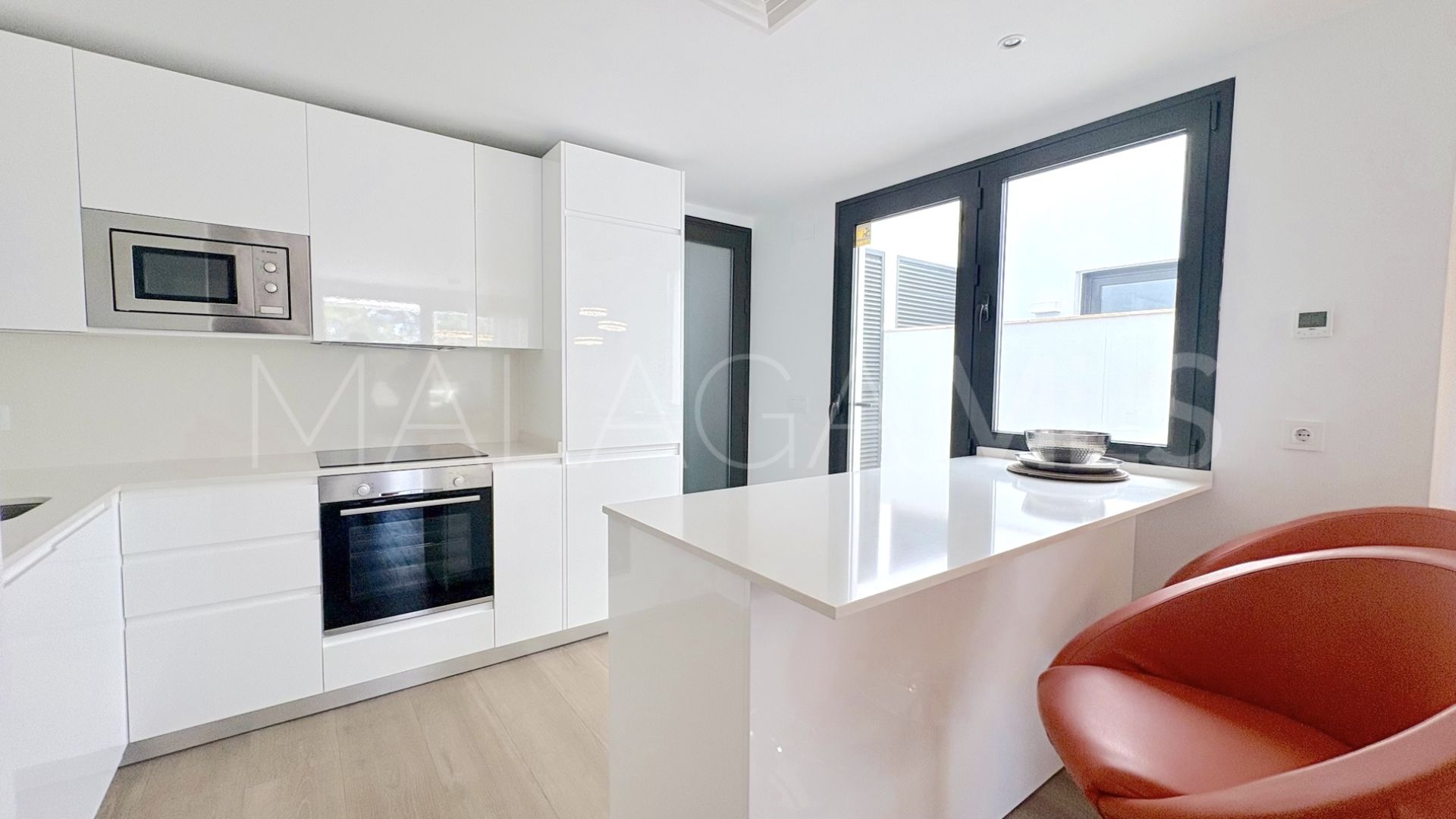 Ground floor apartment with 3 bedrooms for sale in Cala de Mijas