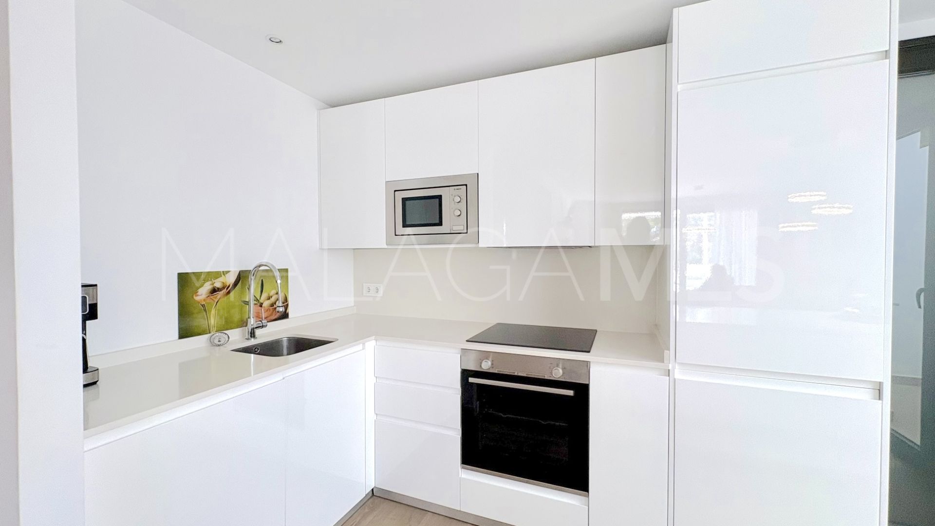 Ground floor apartment with 3 bedrooms for sale in Cala de Mijas