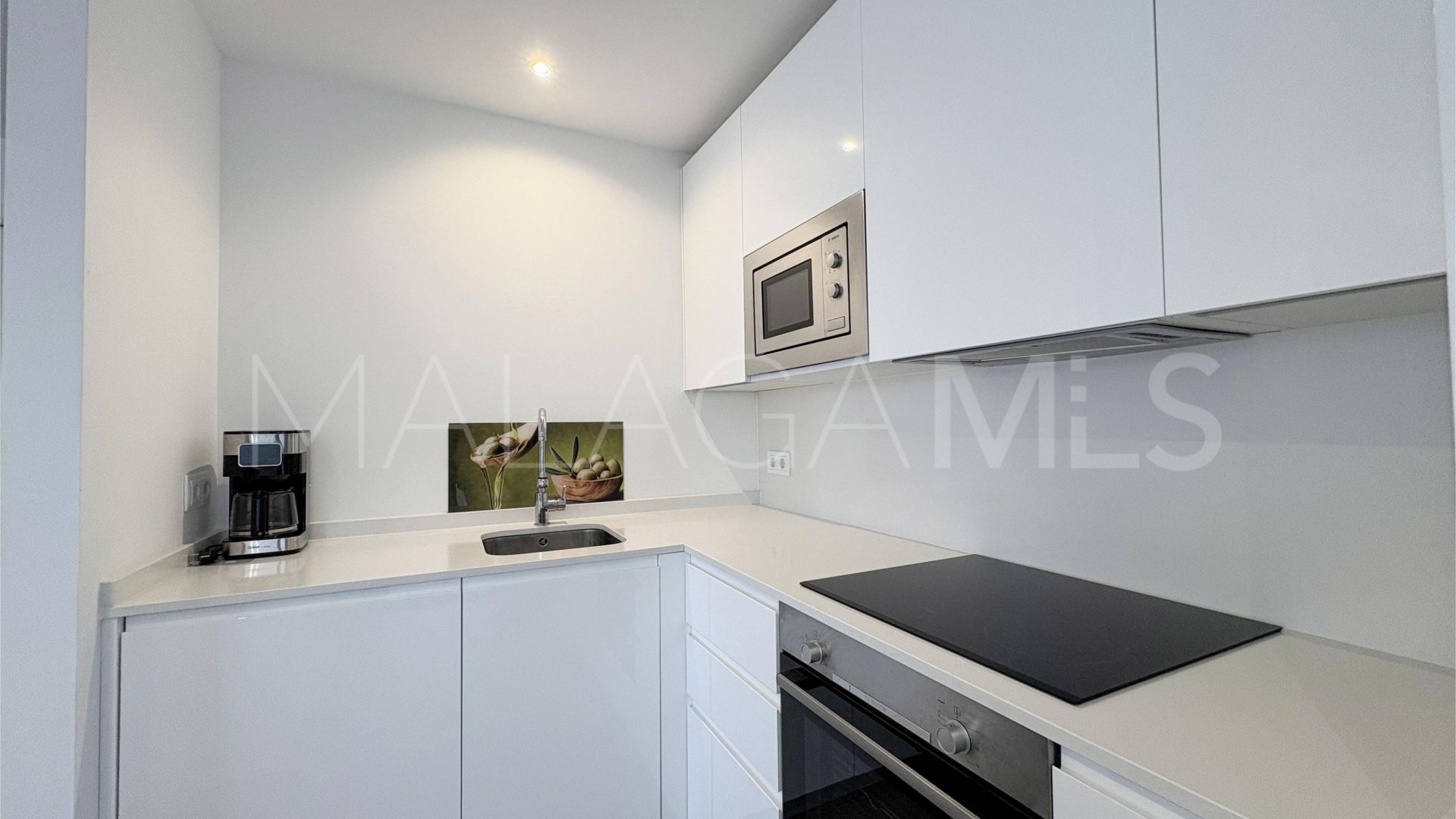 Ground floor apartment with 3 bedrooms for sale in Cala de Mijas