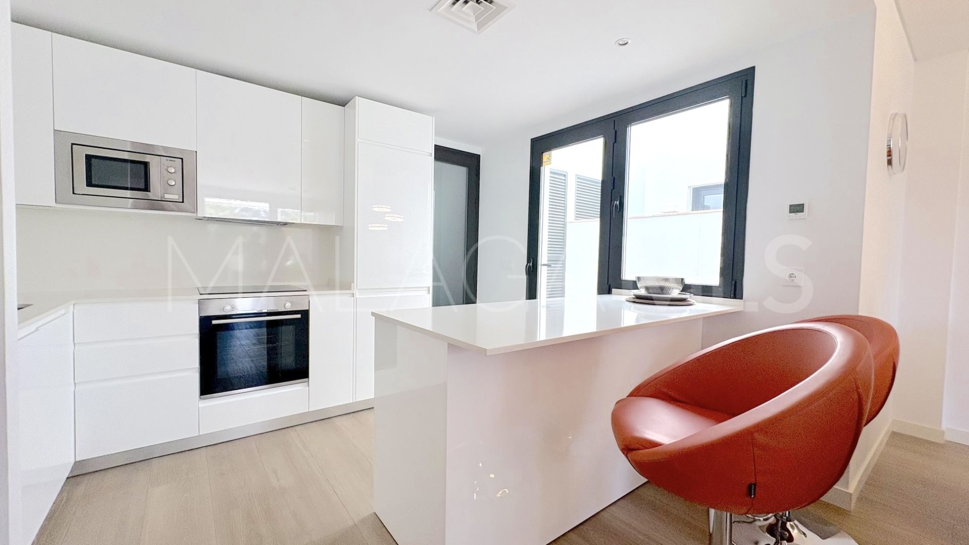 Ground floor apartment with 3 bedrooms for sale in Cala de Mijas