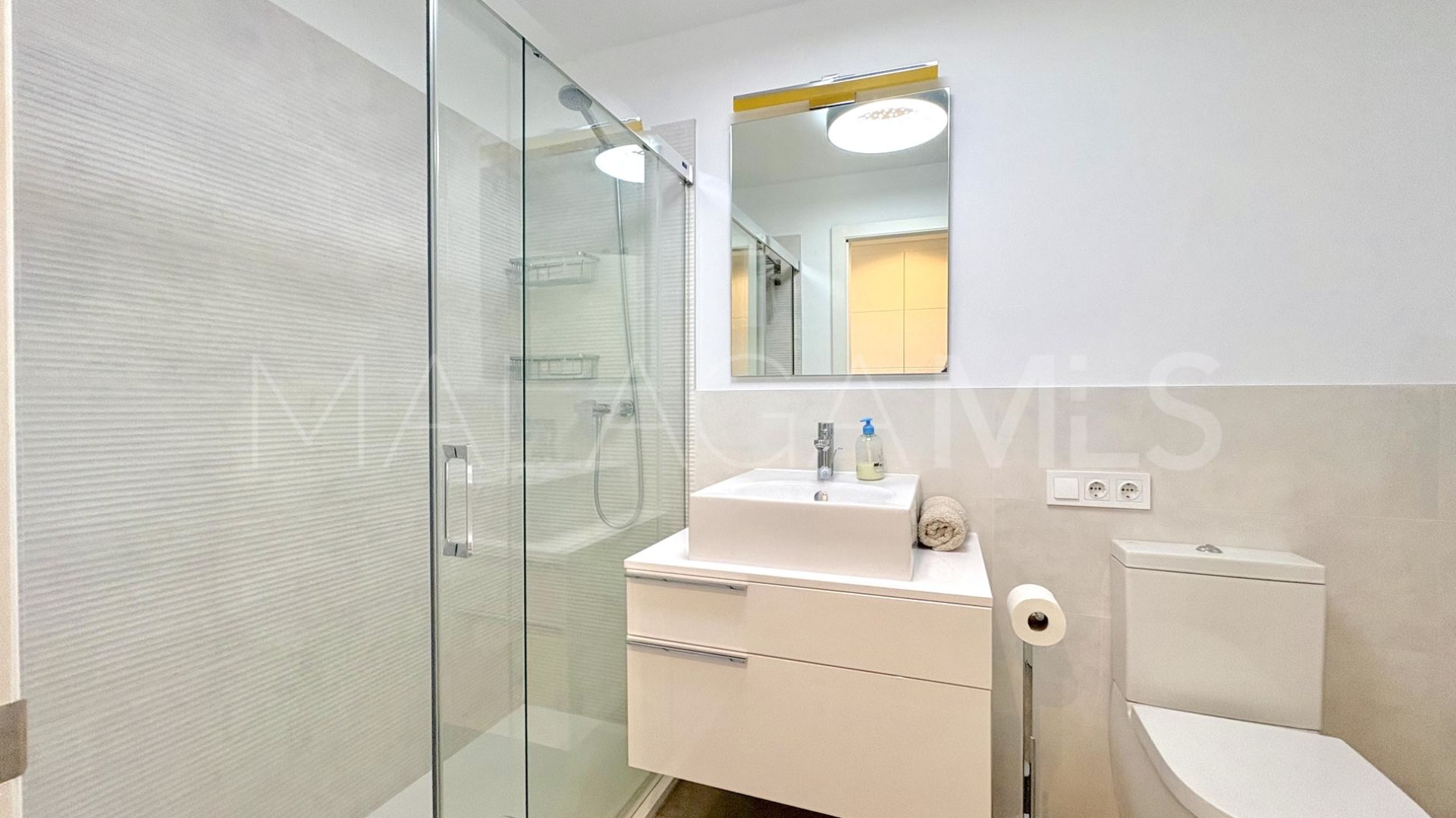 Ground floor apartment with 3 bedrooms for sale in Cala de Mijas