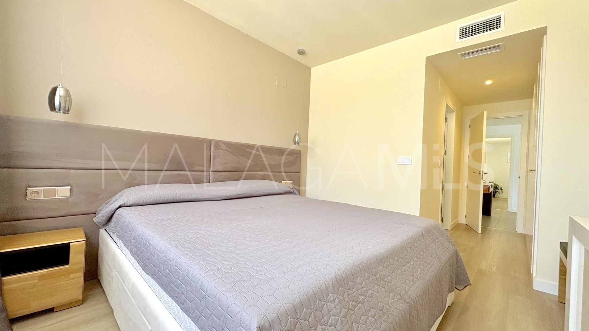 Ground floor apartment with 3 bedrooms for sale in Cala de Mijas