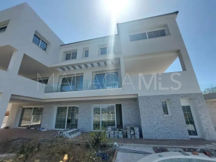 Villa for sale in Mijas Golf